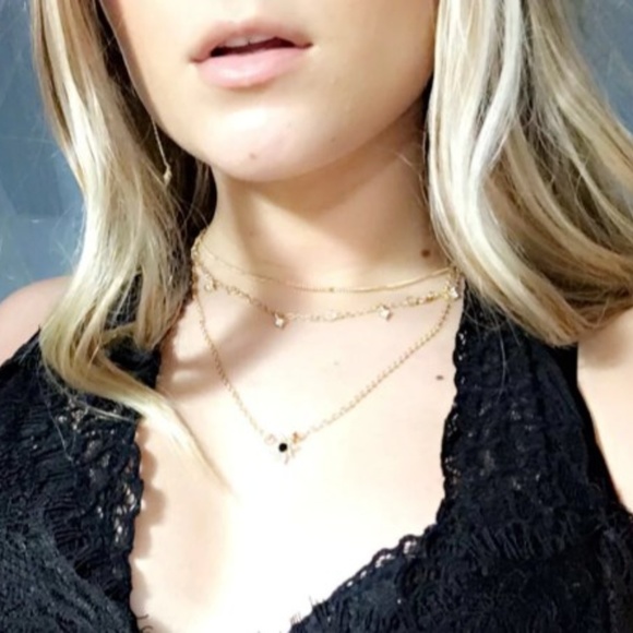 Dainty Star Charm 3 Layered Chain Necklace Gold - Picture 5 of 8